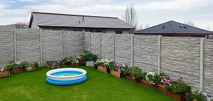 Betonový plot: Kdy je ten správný čas začít a proč se nevyplatí čekat na léto?